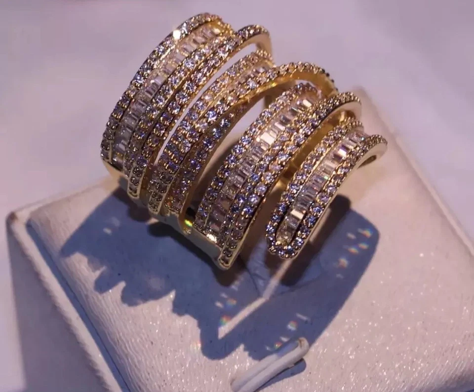 18k Gold Plated Big Long Bold Ring made w Swarovski Crystal Stone Gorgeous - Image 4 of 4