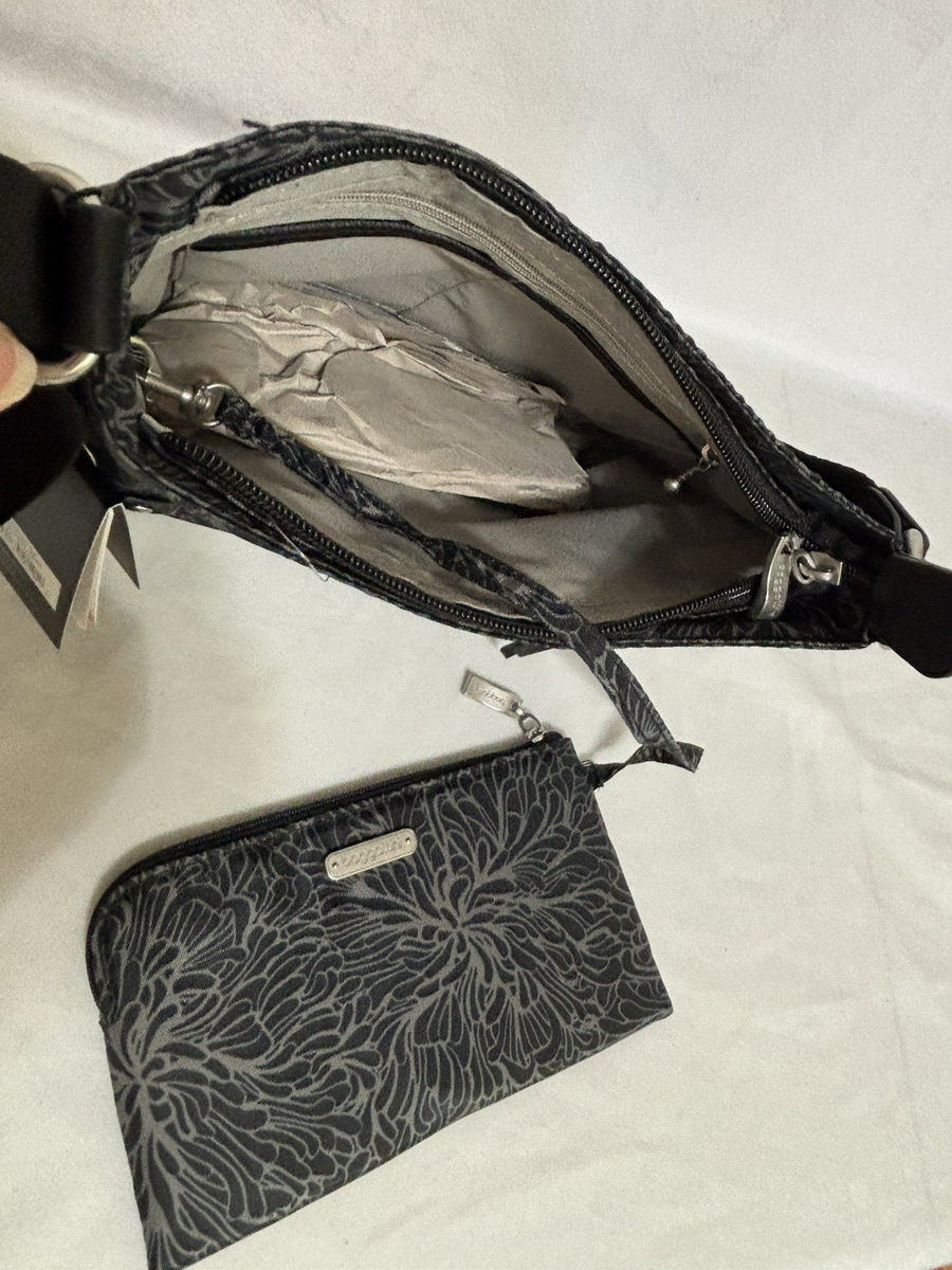 Baggallini Uptown Bagg Dames Handtas Met RFID Bescherming En Verstelbare Polsband