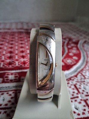 Seiko Rivoli 2E20-OAK0 Half Moon Damaged Glass Working 
