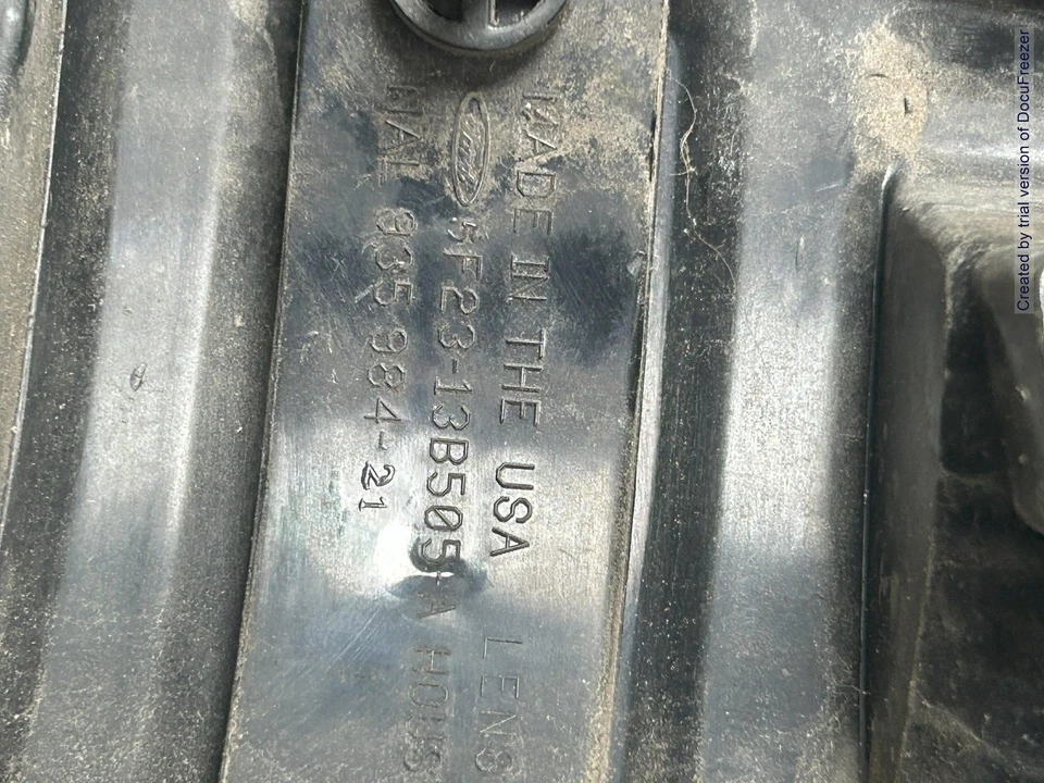 Fits 2004-2007 Ford Freestar, Left Taillight Assembly, OEM:5F2313B505A Foto 3 de 4