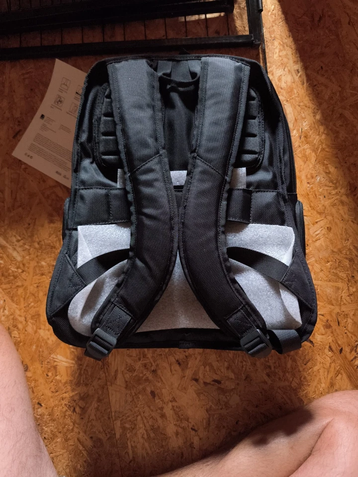 Kensington Contour 2.0 Exekutive Laptop Rucksack 15.6 - Bild 3 von 4