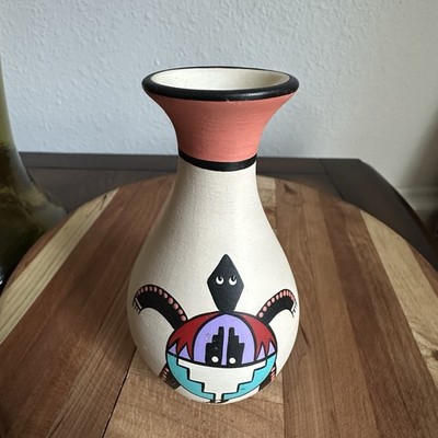 Native American Artisan Pottery Vase 5 Inch Turtle Southwest Pueblo Signed Dawn