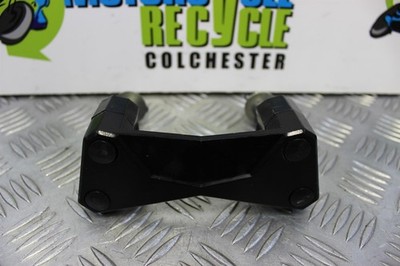 Kawasaki Z 750 Handlebar Clamp Bracket 2007 to 2012 Z750 B141