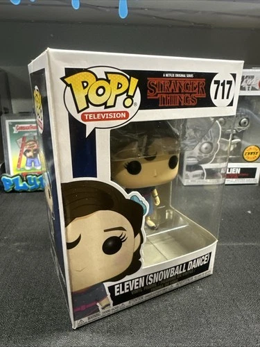 Funko Pop! Vinyl: Stranger Things - Eleven (Snowball Dance) #717