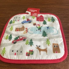 NWT~ One Holiday / Xmas Pot Holder~Buck Red Truck Ice Skaters~ 8 x 8”
