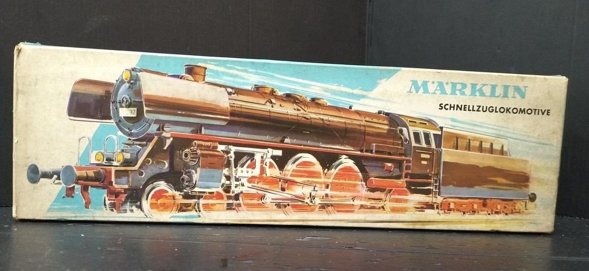 Marklin Ho-Gauge 3048 West German National Railways Br01 Steam