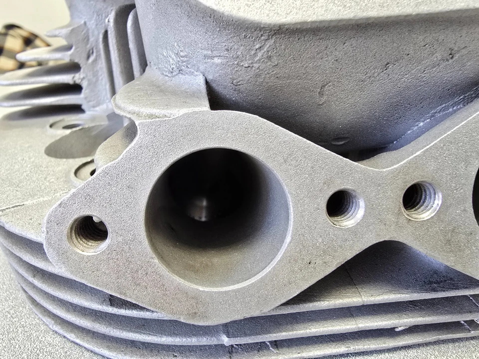 EXCELENTE CULATA NORTON 750 COMMANDO ORIGINAL RECONSTRUIDA Foto 4 de 4