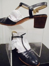 salvatore ferragamo VINTAGE LEATHER T STRAPPED women shoes 8.5 9 vintage box.