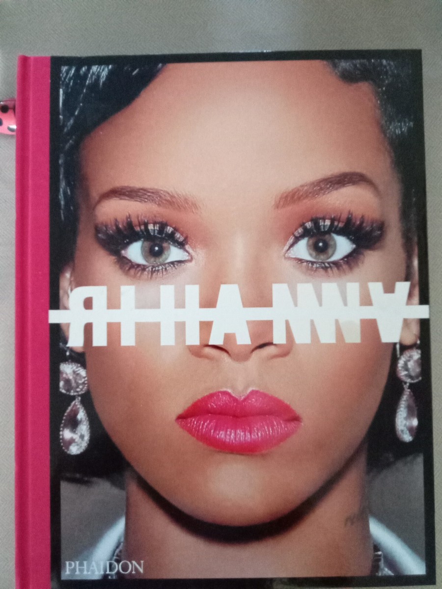リアーナ　rihanna 写真集　新品未開封　レア　フォトブック リアーナ rihanna 写真集 新品未開封 レア フォトブック Amazon