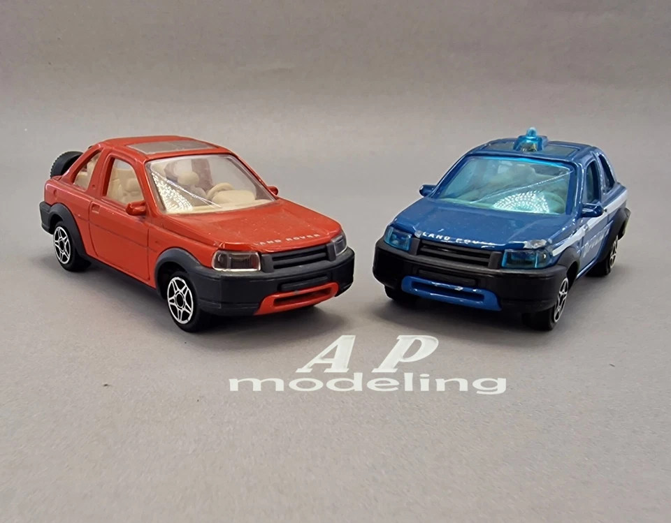 lotto modellini auto scala 1:43 di land rover freelander macchinine bburago - Immagine 3 di 4