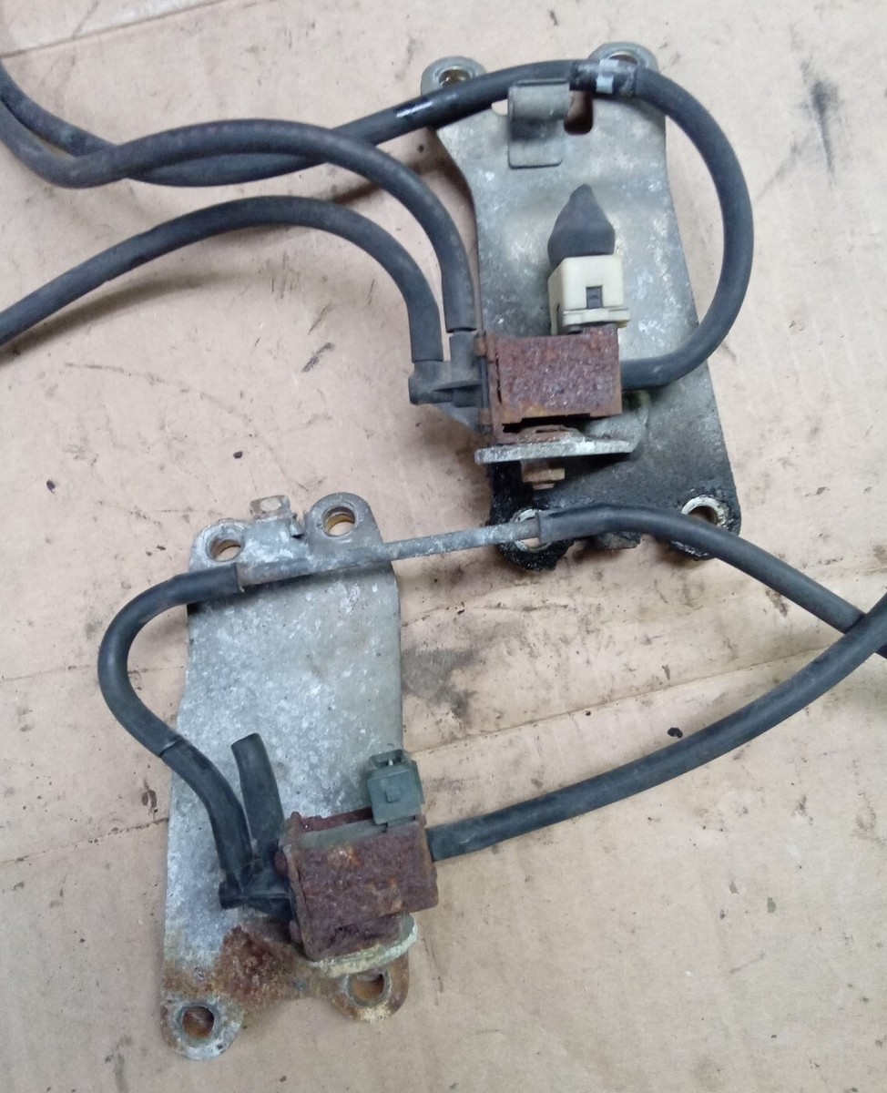 yu.kiko8424 1990-1996 Nissan Z32 300ZX VG30DE Vacuum Solenoid Bracket | Vacuum