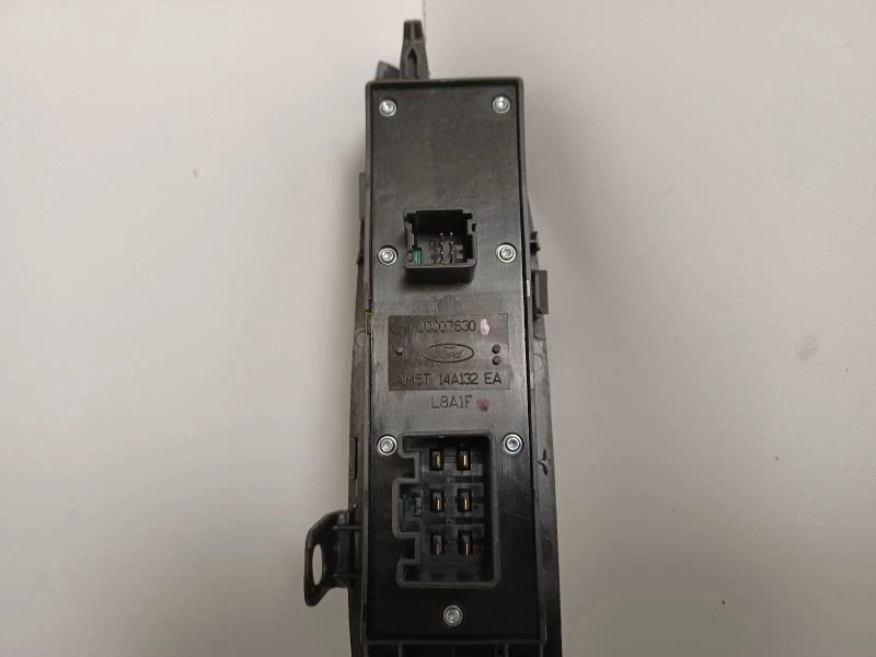 Interruptor de puerta delantera del conductor espejo y ventana para conductor se adapta a 12-18 FOCUS 1522565 Foto 4 de 4