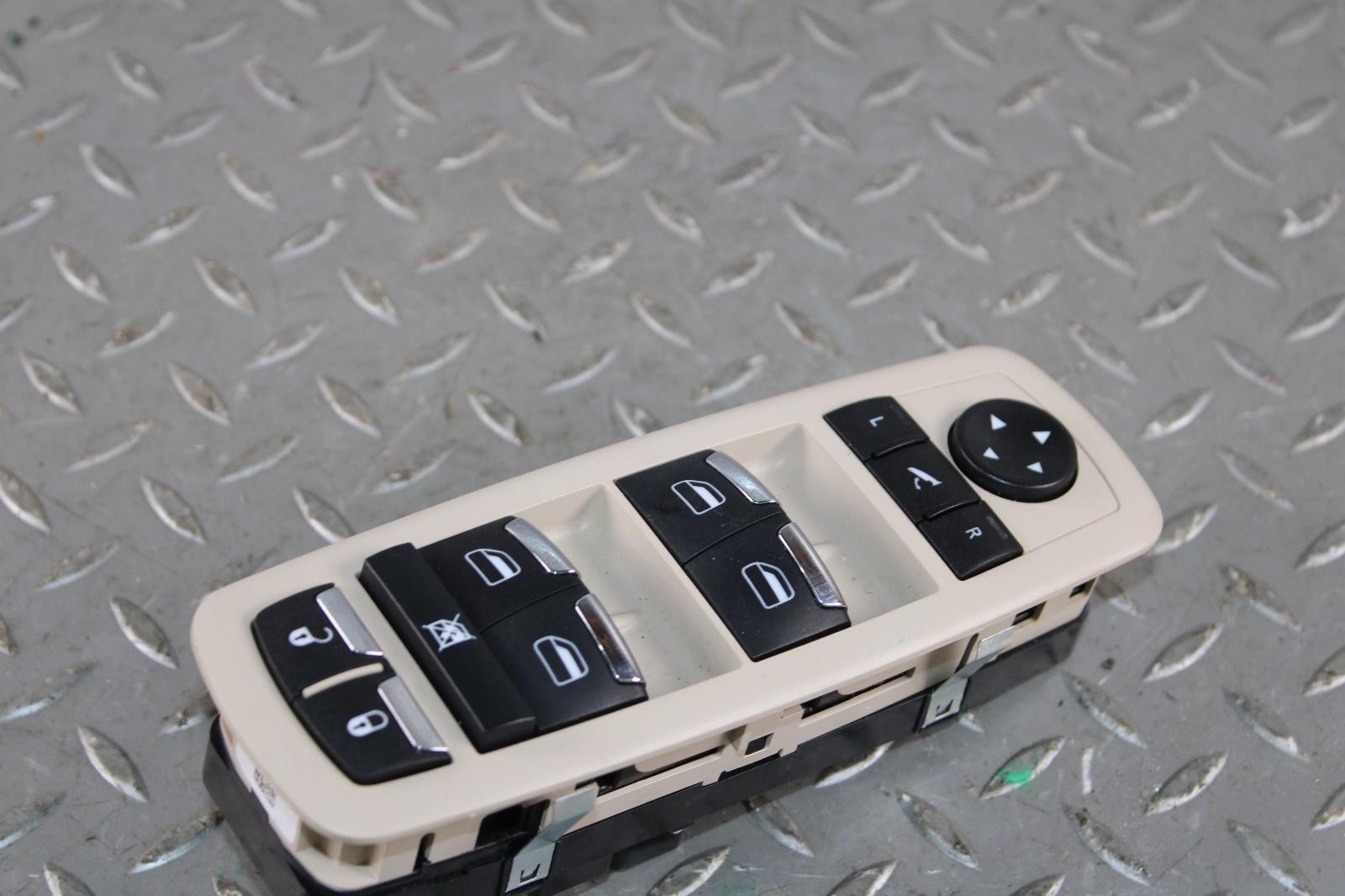 Maserati Ghibli 2014-2024 FRONT Window switch