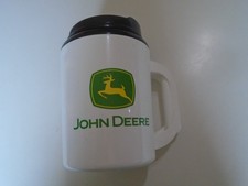 John Deere Thermo-Serve 32oz Plastic Travel Mug with Lid Deer Logo USA