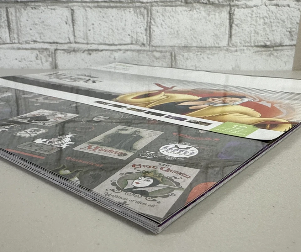 Almohadilla de papel de lujo para álbum de recortes Cricut de villanos de Disney 12 x 12 retirada Foto 4 de 4