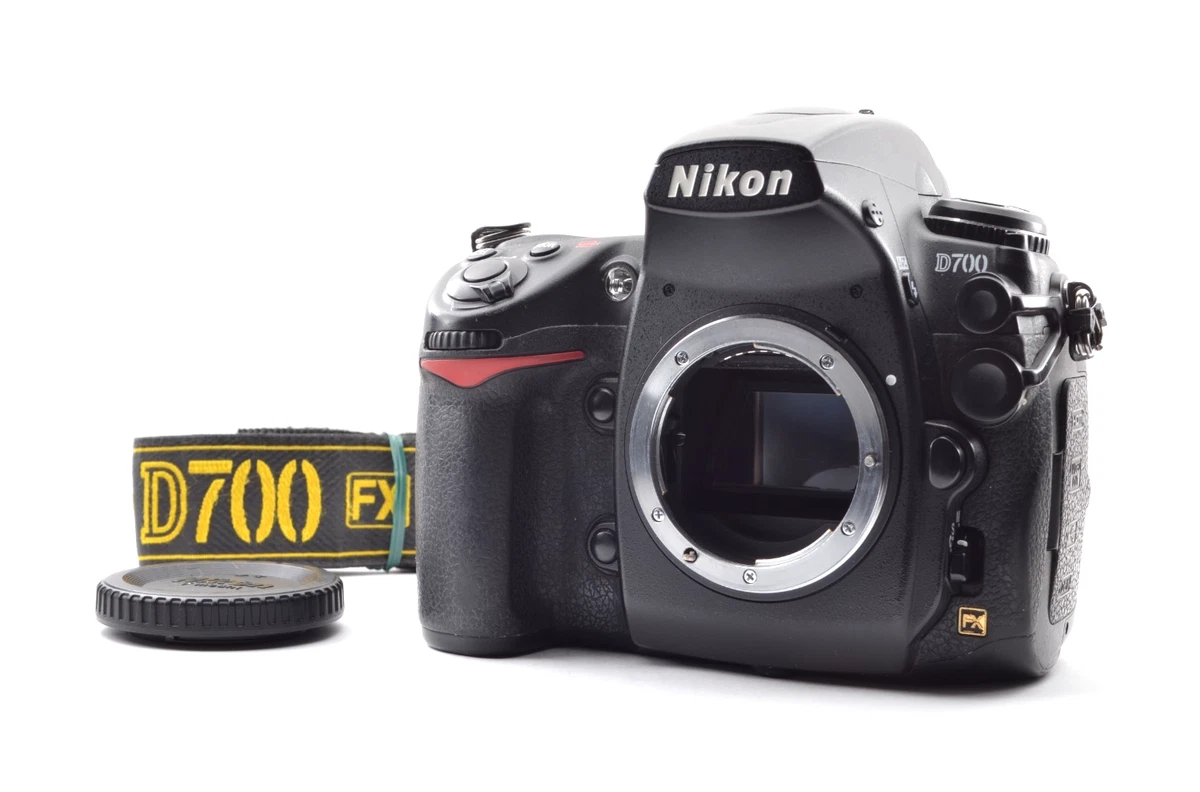 Nikon D7500 Kit - Appareil photo Reflex - Rue du Commerce