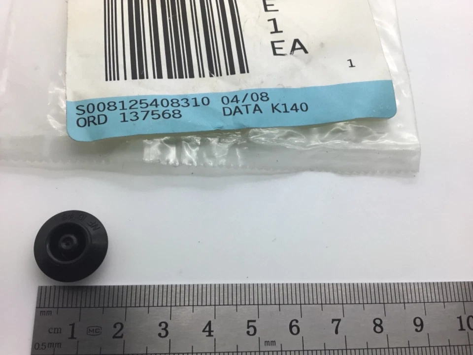 Rover 400 600 Blanking Plug Grommet Seal Cap Stop Seal Clip AYB100280 - Image 4 of 4