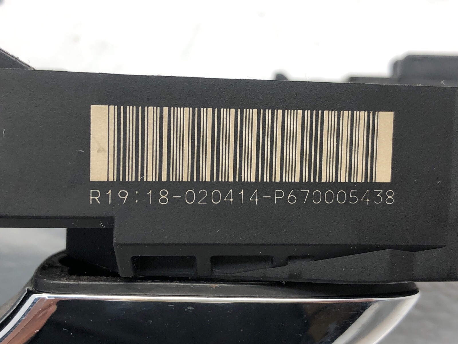 2014-2021 MASERATI QUATTROPORTE RIGHT PASSENGER REAR EXTERIOR DOOR HANDLE OEM.