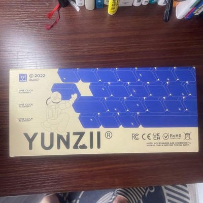 YUNZII KC68 RGB Brown Switch 68-Key Wired US Keyboard Unbenutzt Getestet