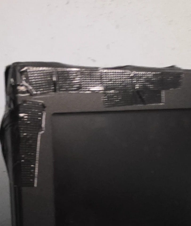 *Damaged* AIO 24" Dell OptiPlex 7450 i5-5th Gen 8GB Ram - Image 2 of 4