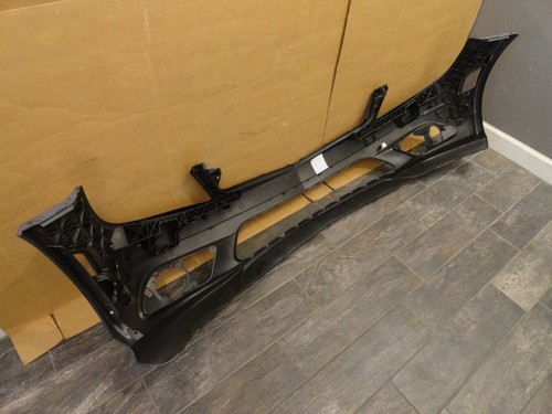 NEW 2008 - 2011 Mercedes C Class C300 AMG Sport Front Bumper Cover A2048853725 - Picture 22 of 24