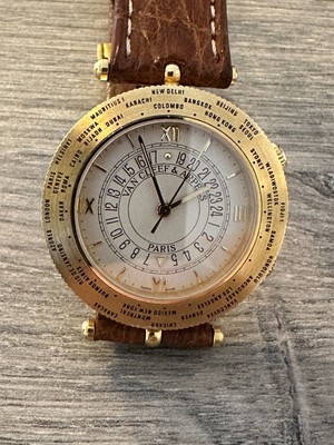 Van Cleef & Arpels World Traveler Gelbgold
