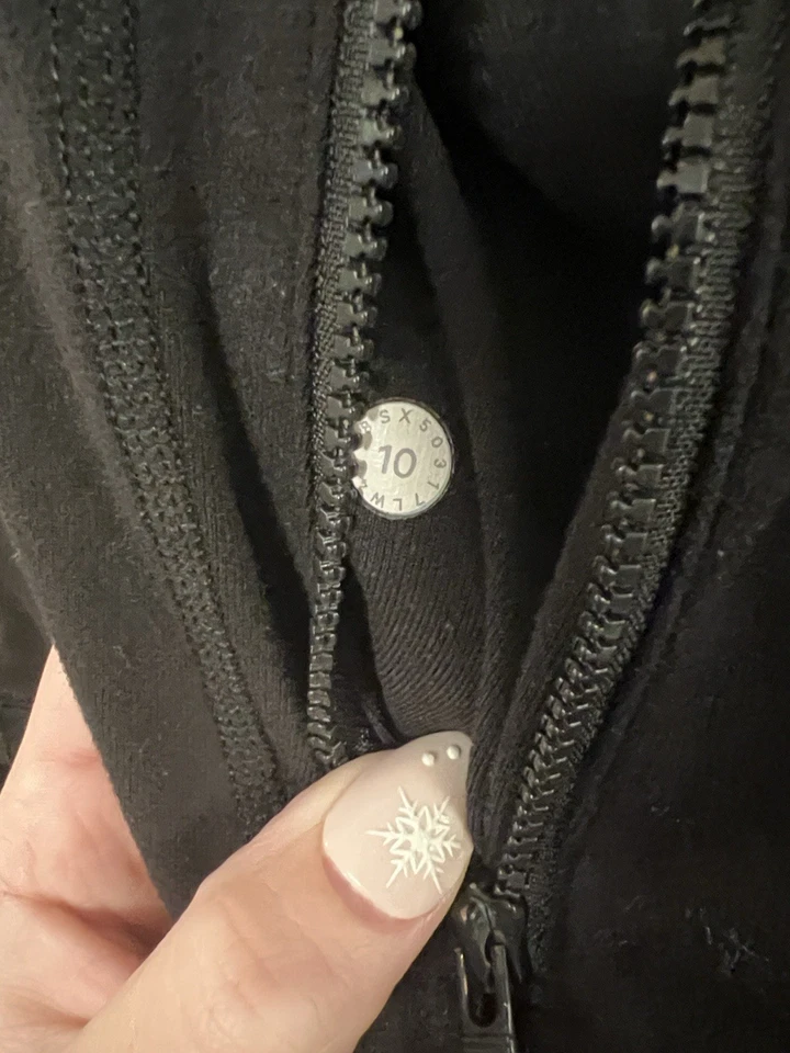 Lululemon Define Jacket, Black, Size 10 - Image 3 of 4
