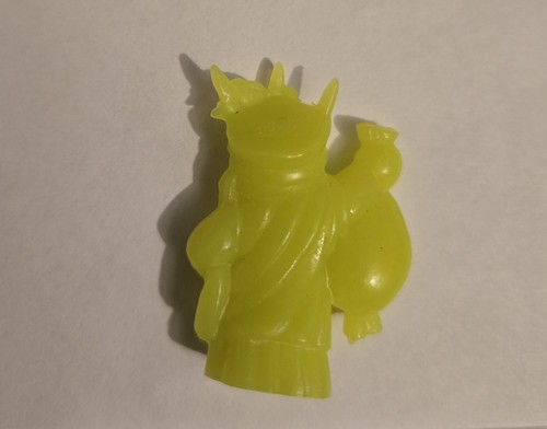 GPK 1986 CHEAP TOYS Series 1 ALICE ISLAND Neon Yellow Figure RARE + Checklist - Picture 4 of 4
