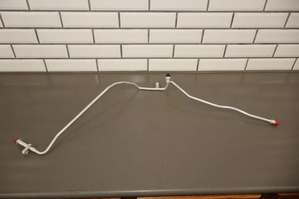 06-09 Cadillac XLR-V Set of 2 Air Conditioning AC Refrigerant Hoses Lines - Image 2 of 4