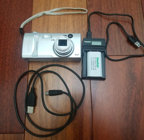 Vintage Kyocera L3V camera with strap 3.2 mega pixels camera Battery ...