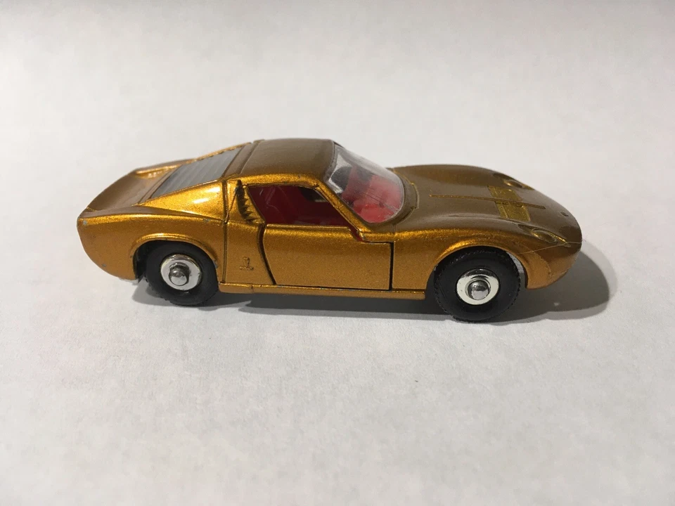 Matchbox Lesney Phantom #33 Custom Disc Wheels Lamborghini In Gold. - Image 2 of 4