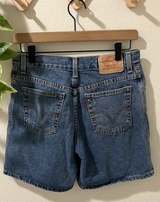 Levis 550 Jeans Shorts Relax Fit Women s Size 6