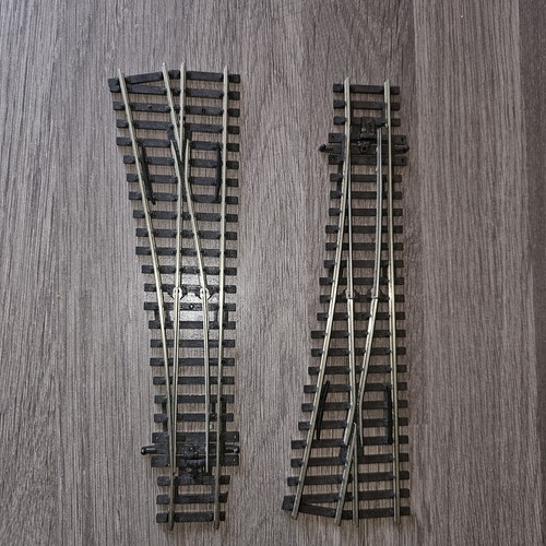 Peco Streamline Spur 1 linke und 1 rechte Weiche gebraucht sehr guter Zustand REF 2505 | Condition: Used