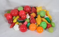 VINTAGE KIDS PRETEND PLAY MIXED BAG OF PLASTIC FRUIT  VEGETABLES ITEMS 55 PCS