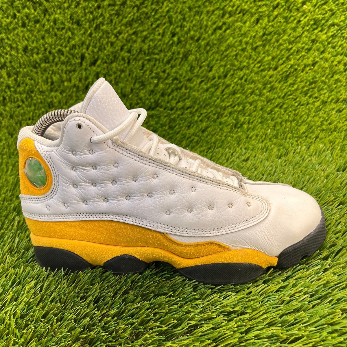 jordan black white yellow