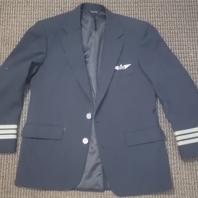 Mesa Airlines Pilot Jacket with Wings Official Pin Badge Excellent Condition