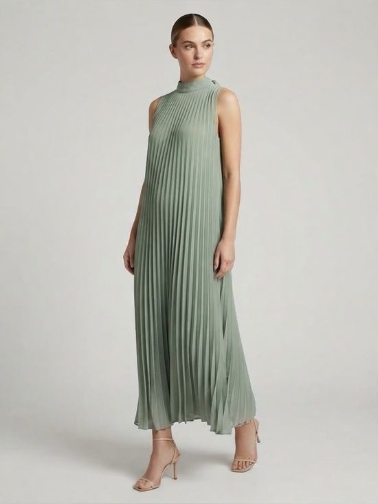 Flowy Pleated Maxi Dress in Soft Sage - L