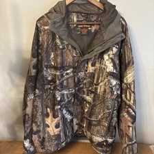 Game Winner Men’s Camo Jacket Size XL