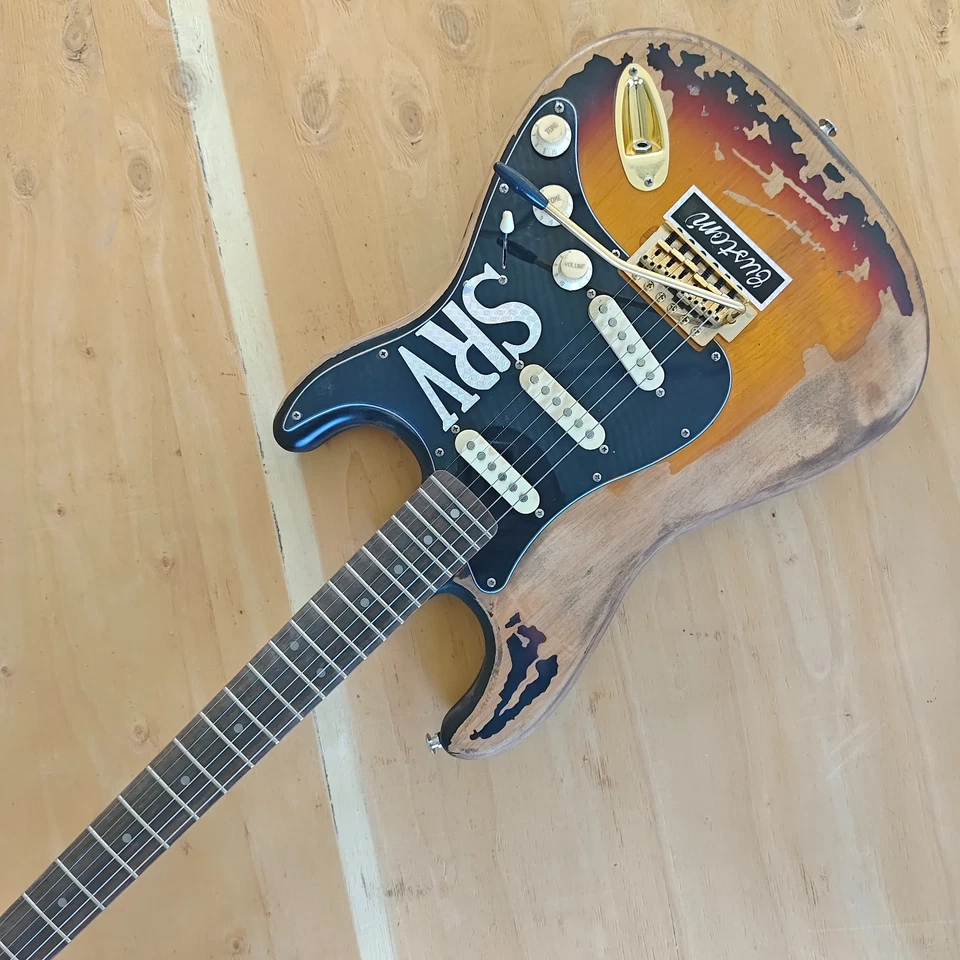 Number One Limited Edition S R V Electric Guitar Stevie Ray Vaughan Tribute - Image 4 of 4