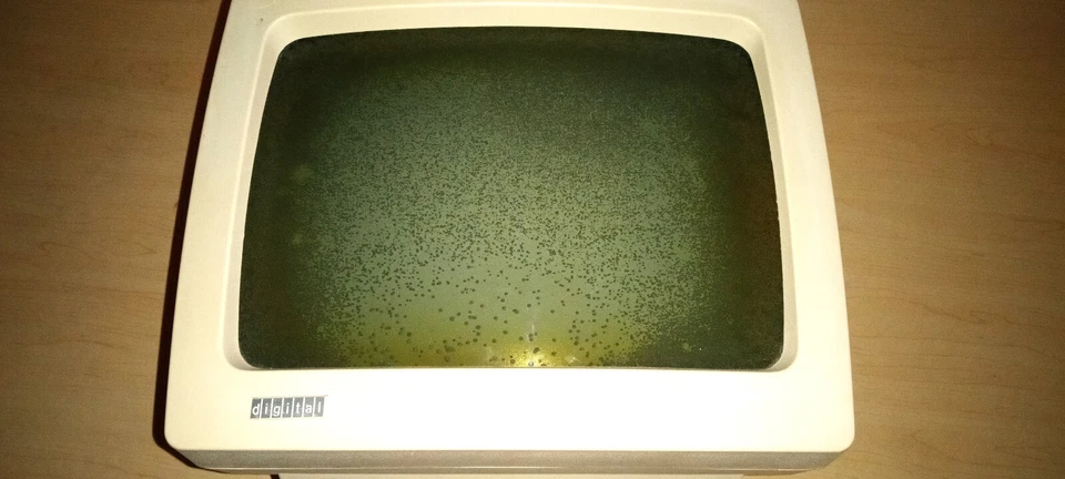 Computadora Digital Equipment Corp DEC Rainbow 100-A con monitor, teclado, se expande Foto 4 de 4