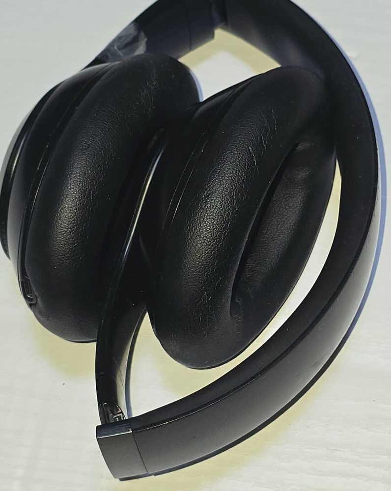 Beats by Dr. Dre - Beats Studio Pro Wireless Noise Cancelling  Headphones...READ