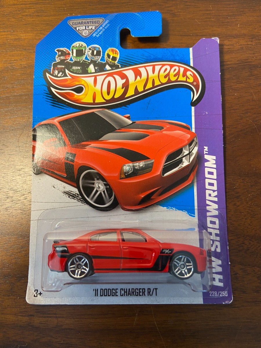 Hot Wheels Showroom '11 Dodge Charger R/T HW Showroom #228/250 | eBay