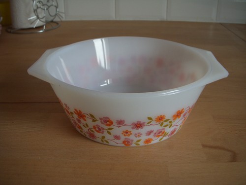 Plat Creux Arcopal à Motifs Fleurs Oranges - Vintage, Occasion