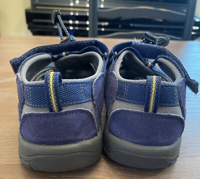 Keen Newport H2 Mens/Boys Size 6 Blue Water Sport Hiking 