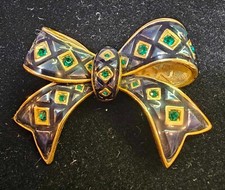 Vtg Joan Rivers Enamel & Green rhinestones Bow Ribbon goldtone Brooch Pin -S20