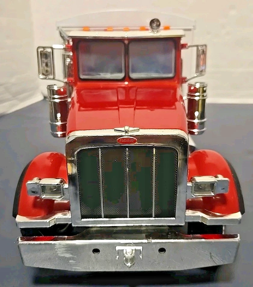 ERTL 1/16 Big Farm Peterbilt Red White Plastic Grain Truck Lights Sound Dump Box - Image 4 of 4