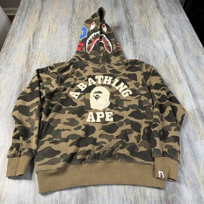 Bape a Bathing Ape Camo Shark Hoodie Size Large Sweater Big Logo Camouflage READ