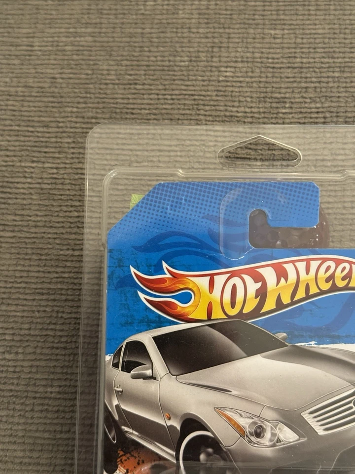 Protector Hot Wheels Infiniti G37 Nightburnerz 4/10 plateado Foto 2 de 4