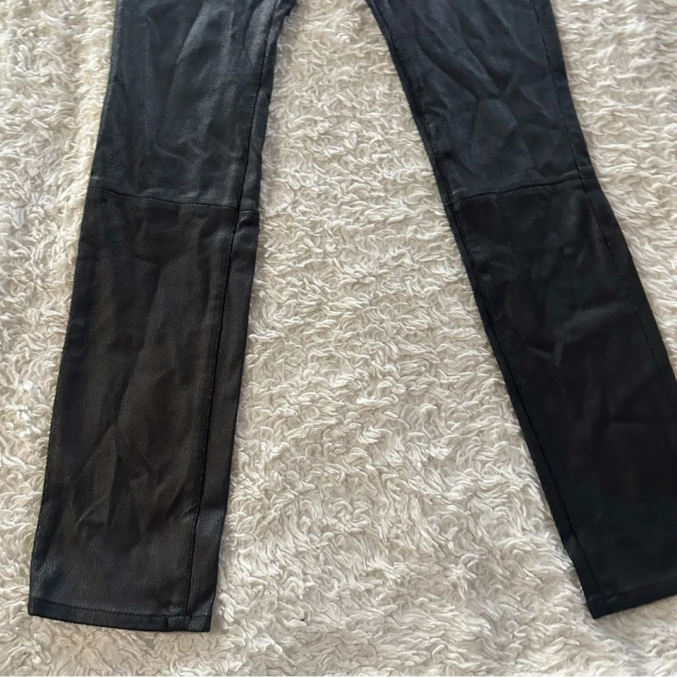 Pantalones de mezclilla ajustados de cuero sintético texturizados negros talla 14 7 For All Mankind Girls Foto 3 de 4