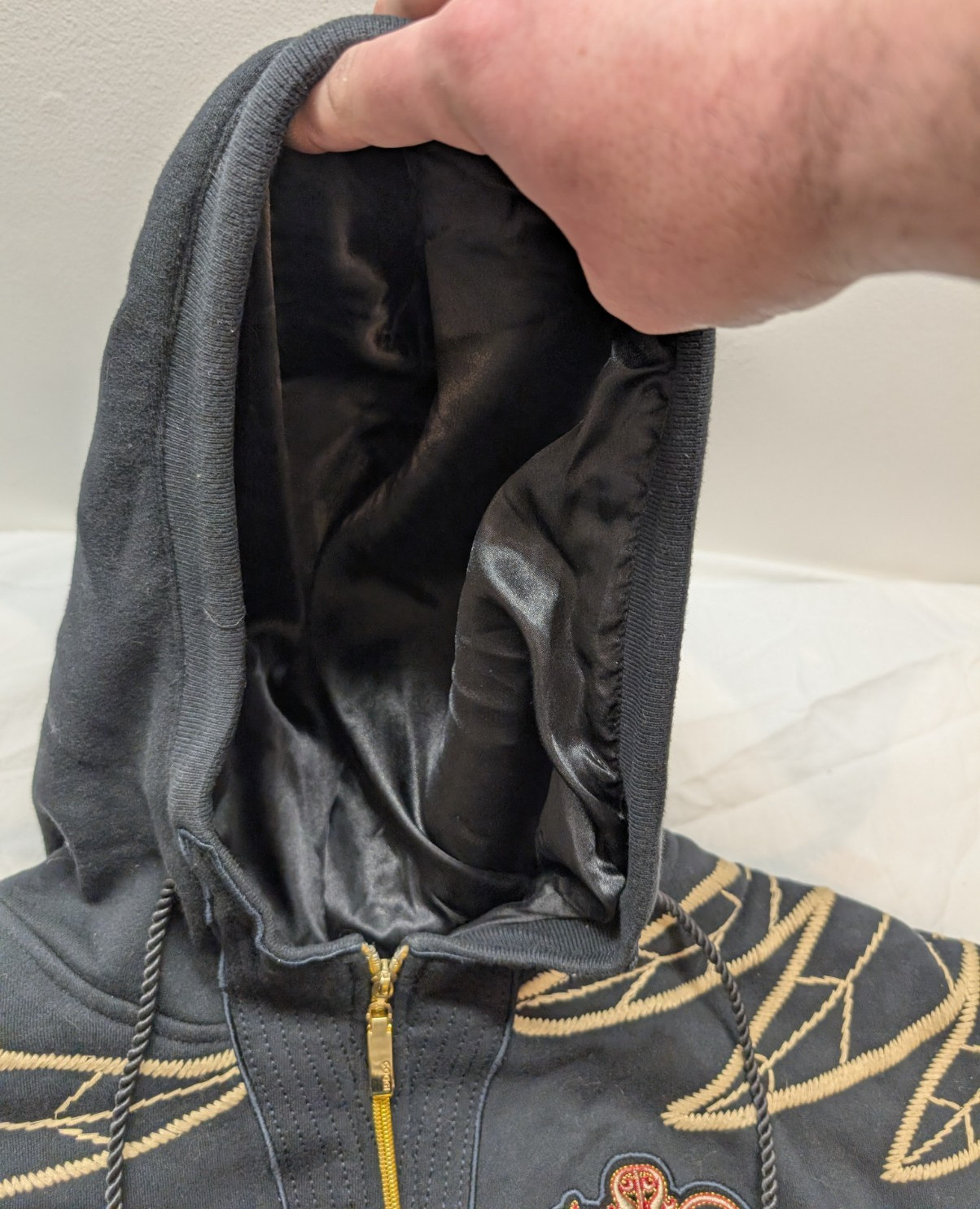 Coogi Full Zip Hoodie Black Gold Embroidered Crest Mens XXL Leaf Design image 8